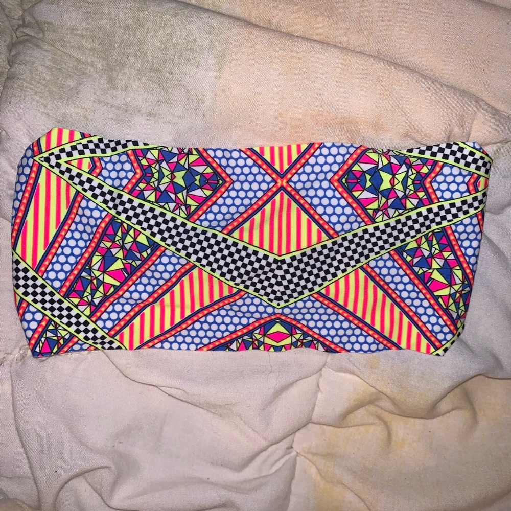 NWOT Bright geo pattern stretchy headband